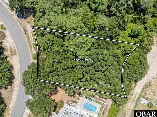800 Hunt Club Dr #350, Corolla, NC 27927