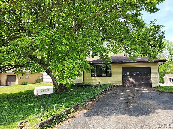 2nd image of 9621 Ridge Heights Rd
