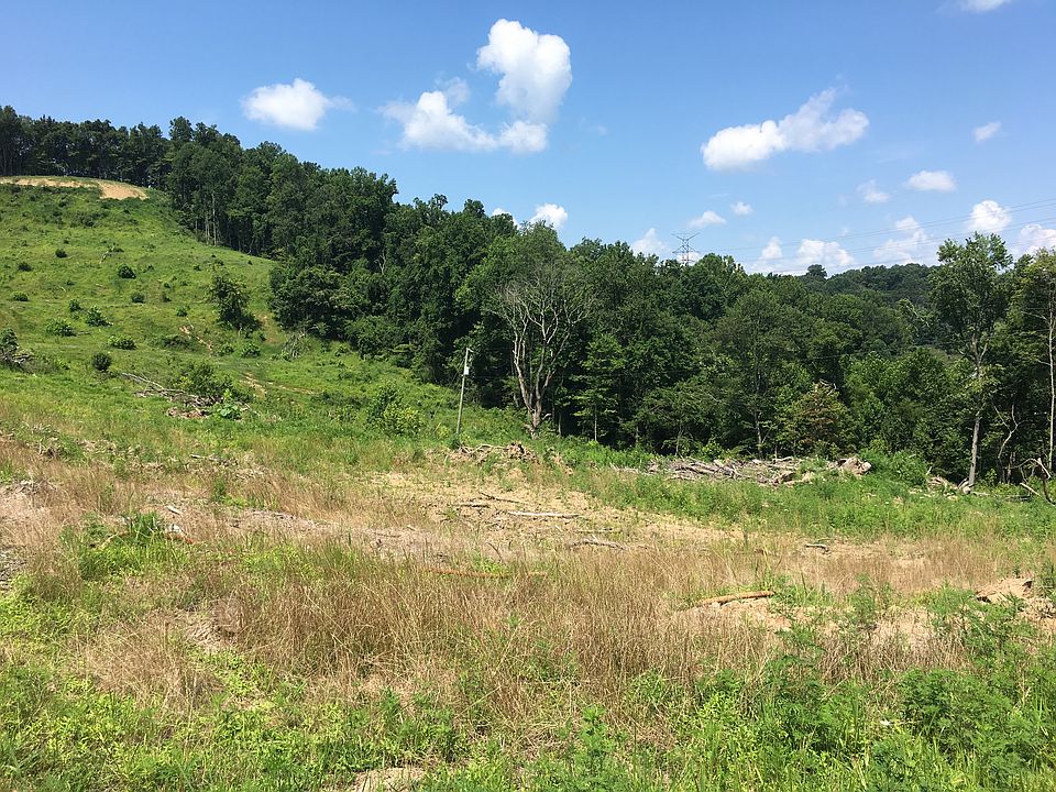 2nd image of 700 Golf Moutain Rd