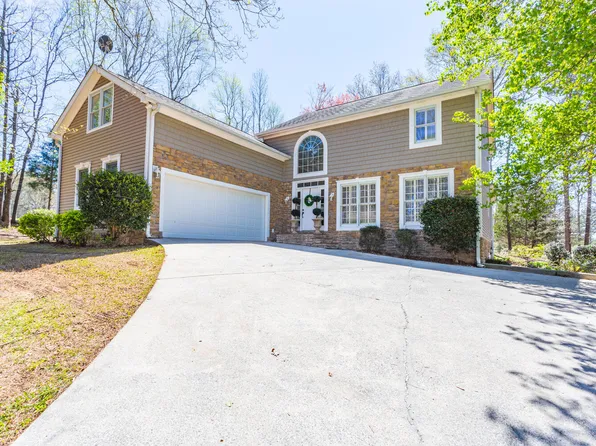 708 Magnolia Ln, Chatsworth, GA 30705