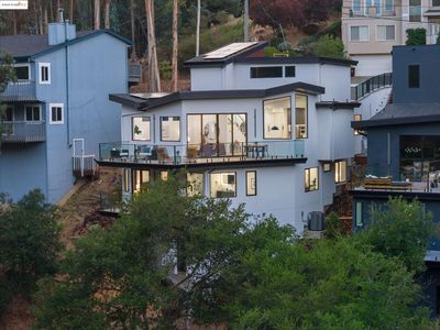 7260 Woodrow Dr, Oakland, CA, 94611