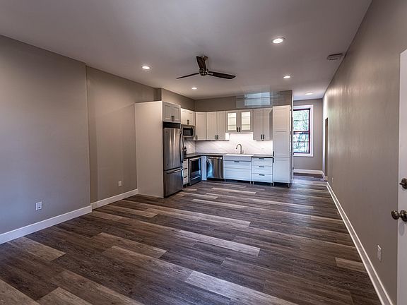 2nd image of 1716 Frintz St #1