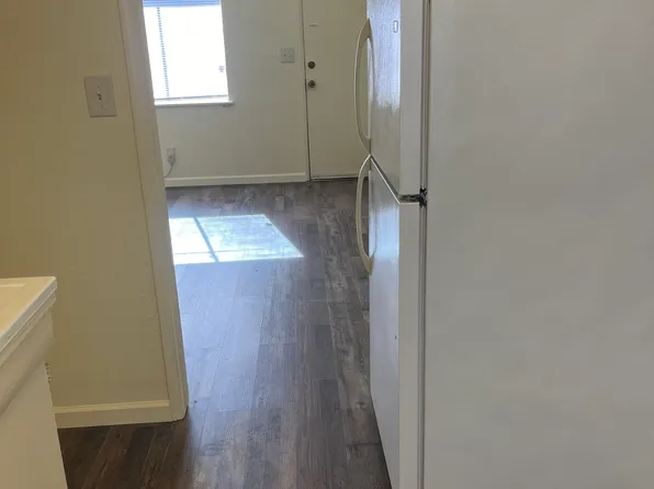 2824 E Hammond Ave APT 3, Fresno, CA 93703