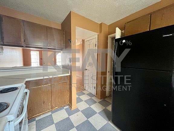 4th image of 109 Cantal Dr #C