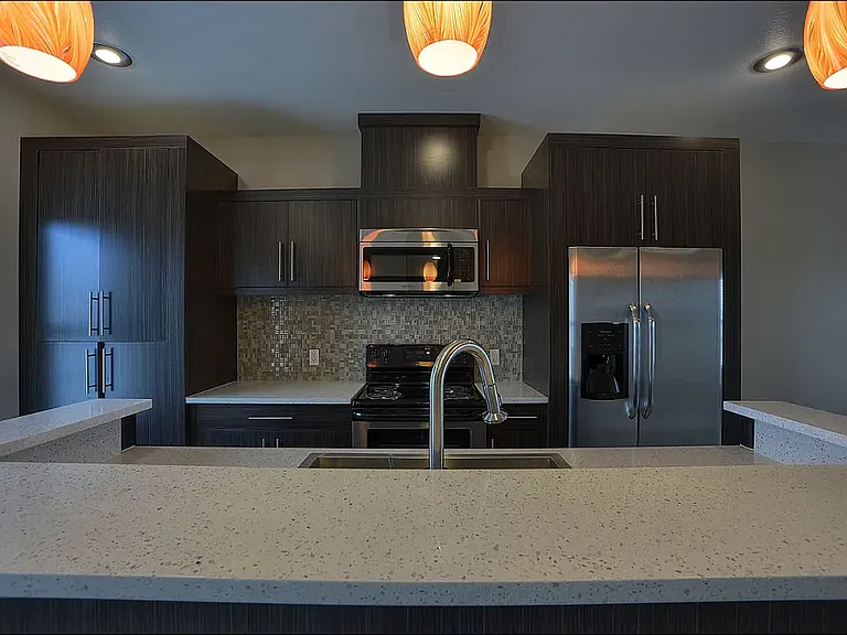 Moderno Village Apartments and Town Homes — Photo 9