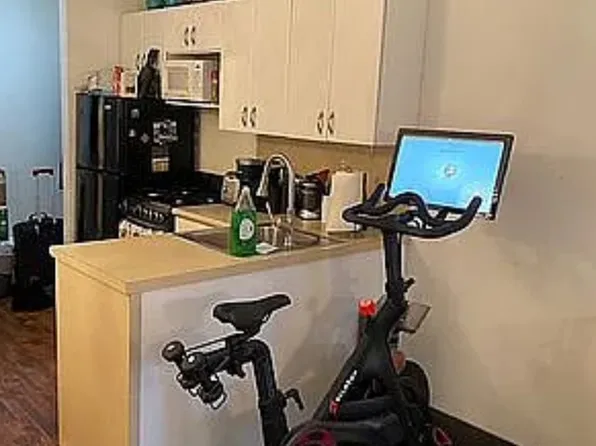 1724 2nd Avenue image 4 of 7