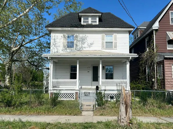 209 S 5th St, Millville, NJ 08332