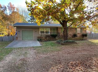 207 Armstrong St, Prairie Grove, AR 72753