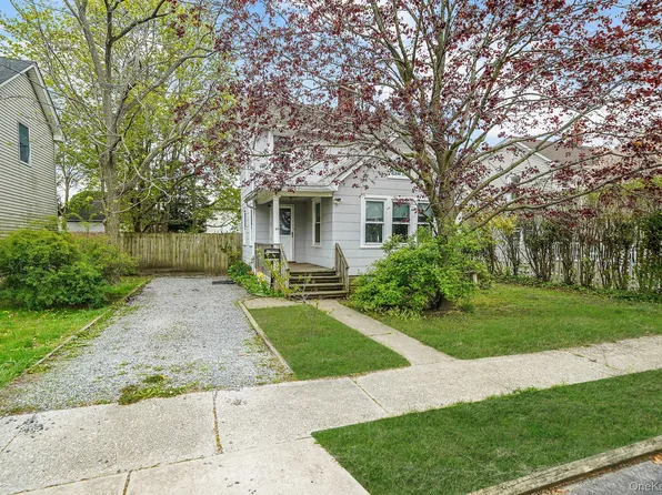 44 Redmond Avenue, Bay Shore, NY 11706