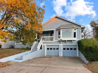 8829 E Bluestem St, Wichita, KS 67207