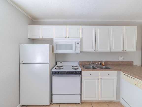 2nd image of 2808 W Azeele St Unit 216