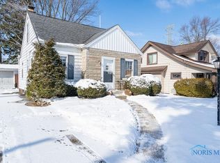 1738 Hinsdale Rd, Toledo, OH 43614