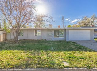 44423 3rd St E, Lancaster, CA 93535