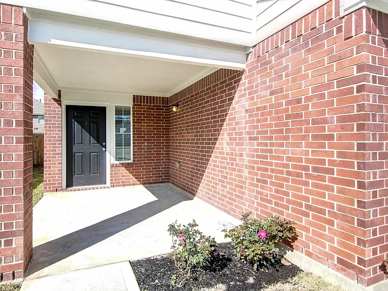 5623 Latta Plantation Dr — Photo 5
