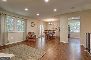 4th image of 2993 Jamestown Ct