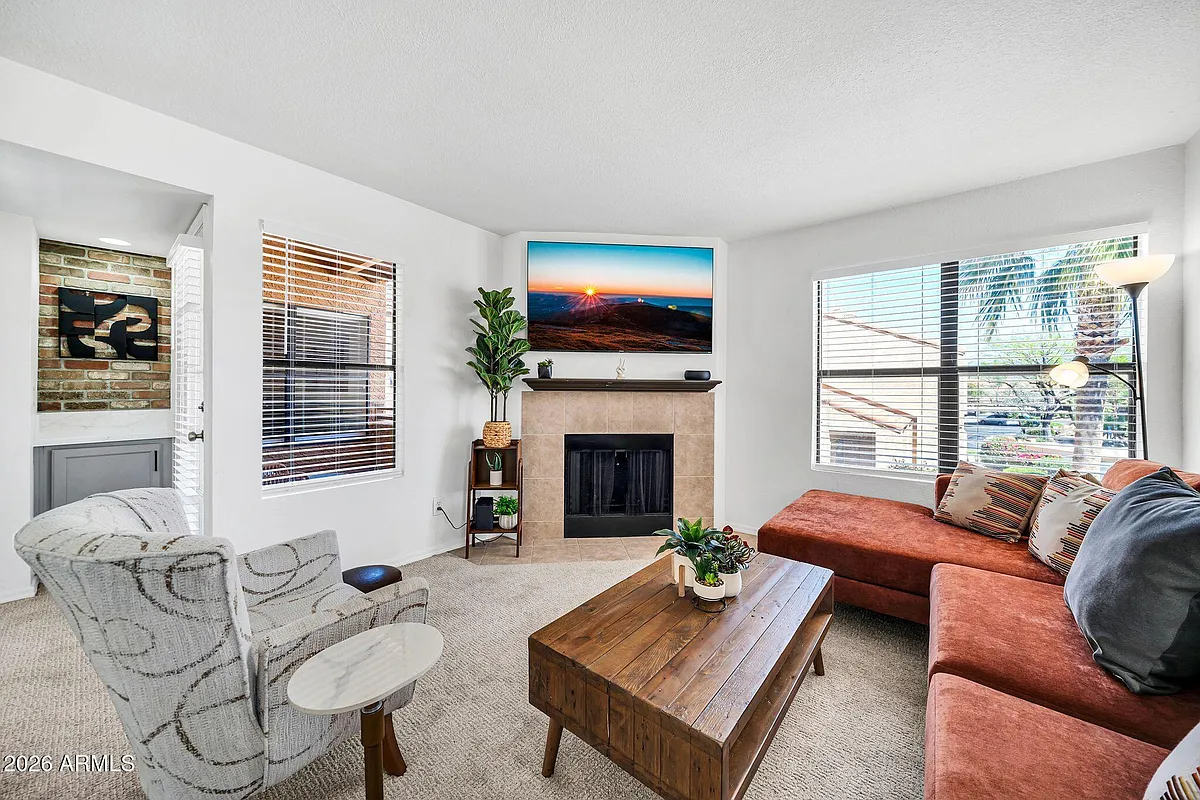 Building Photo - 8787 E Mountain View Rd #2038
