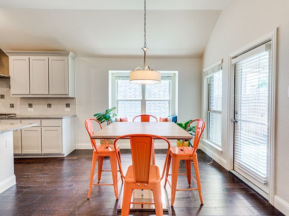 5th image of 2364 Mare Rd
