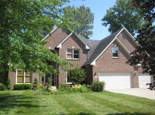 3939 S Village Dr, New Palestine, IN