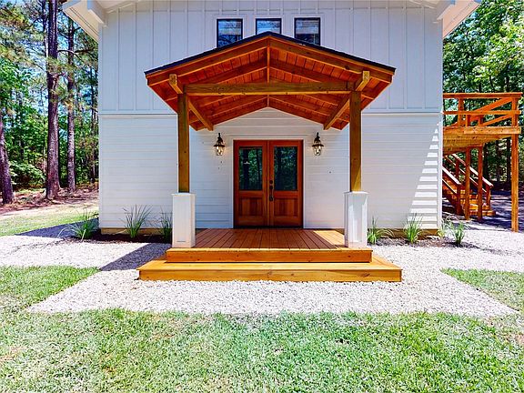 2nd image of 286 Piney Point Dr