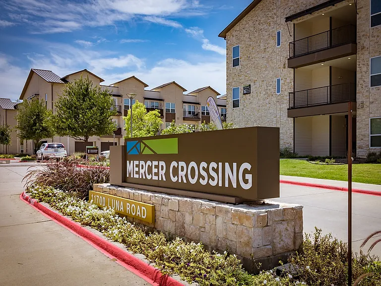 Mercer Crossing Apartments — Photo 30