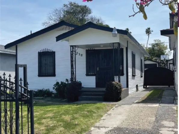 238 E 111th St, Los Angeles, CA 90061