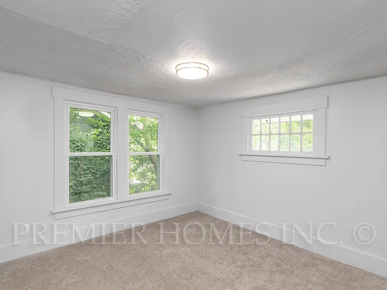 415 Elgin Ave NW — Photo 16