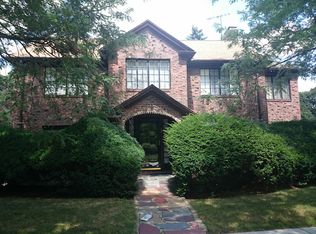 129 Clark Rd, Brookline, MA 02445