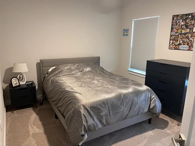 4th bedroom.
