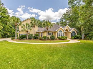 203 Red Maple Ln, Brunswick, GA 31523