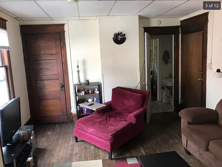 504 W Elm St — Photo 18