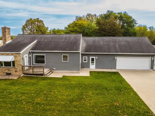 320 BLAISDELL AVENUE, Hatley, WI 54440