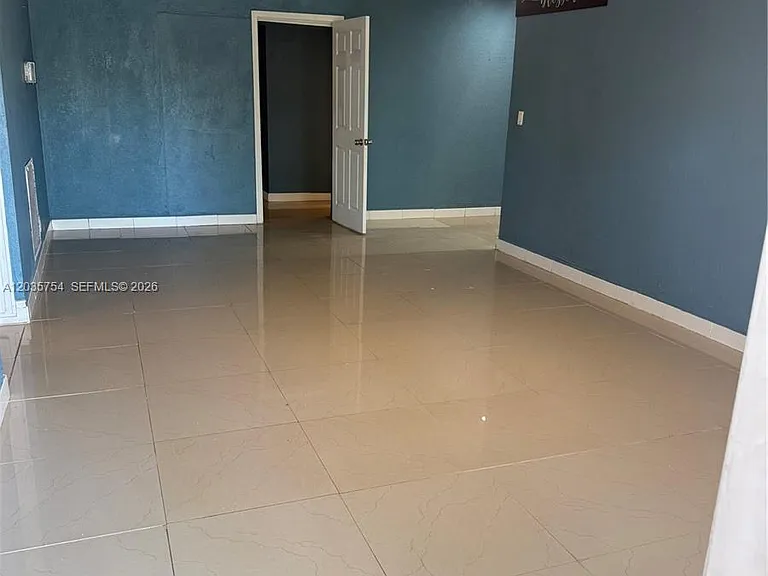 1321 NW 50th Ave — Photo 5