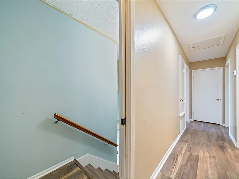2445 Cricket Hollow St — Photo 39