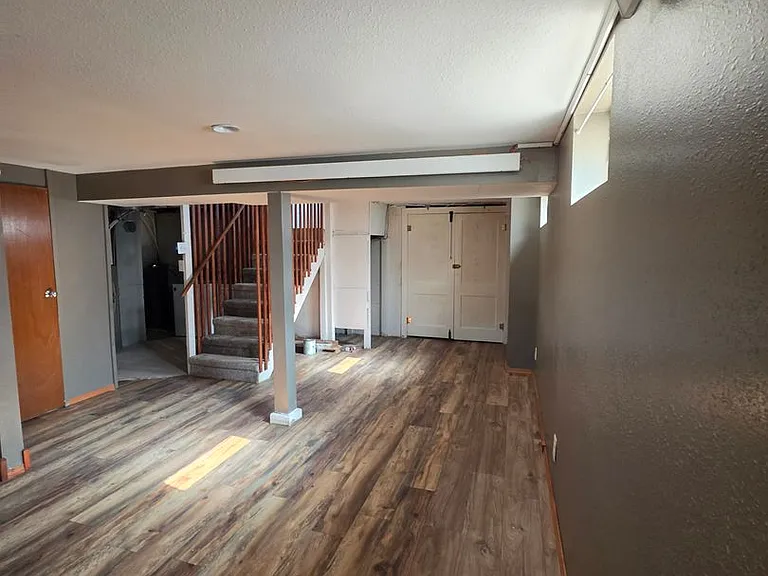 124 E Van Buren St — Photo 14