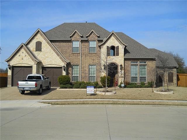 1st image of 200 Petunia Dr
