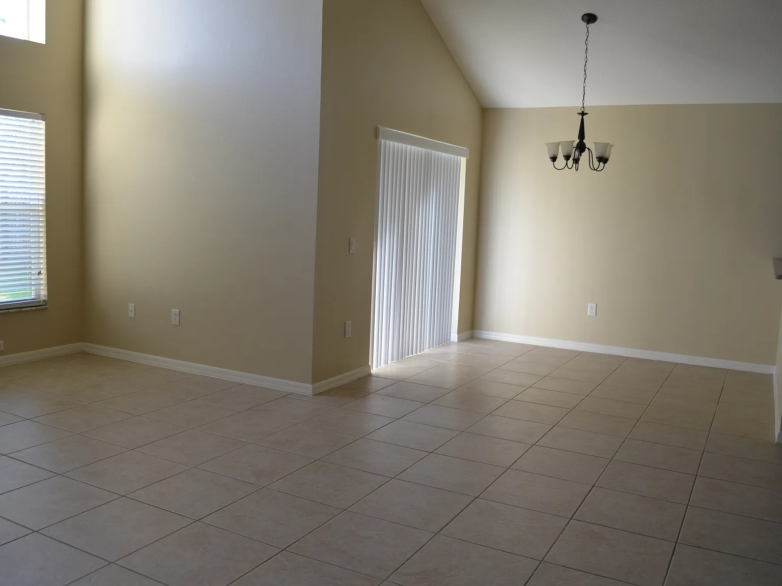 Upgrades Galore! Fenced! — Photo 4