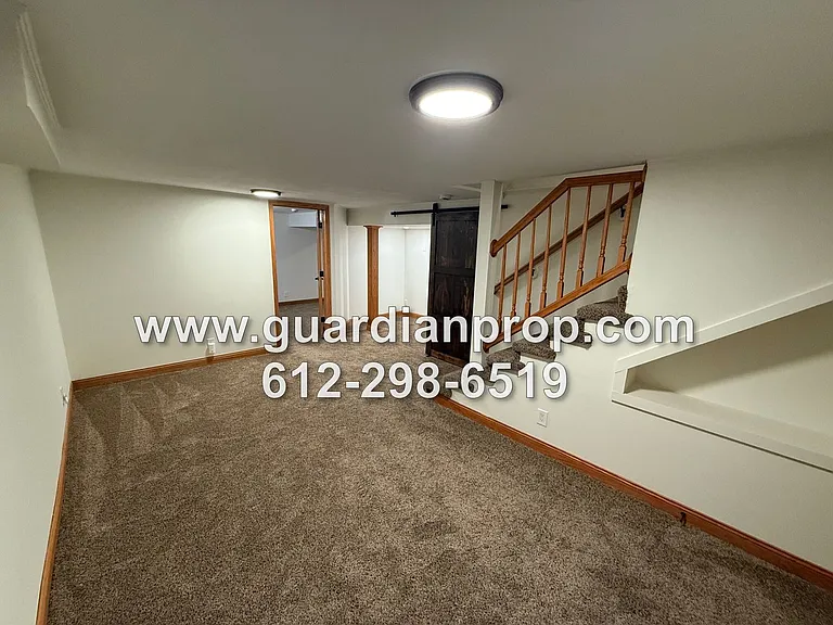 2202 Saint Croix St — Photo 19