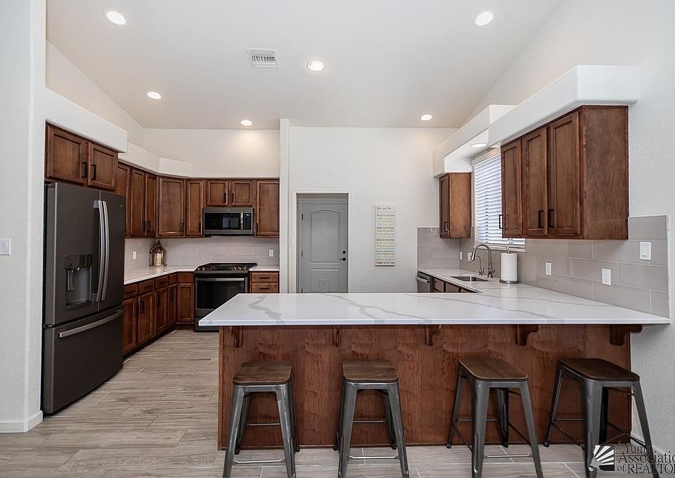 2505 S View Pkwy, Yuma, AZ 85365 | Zillow