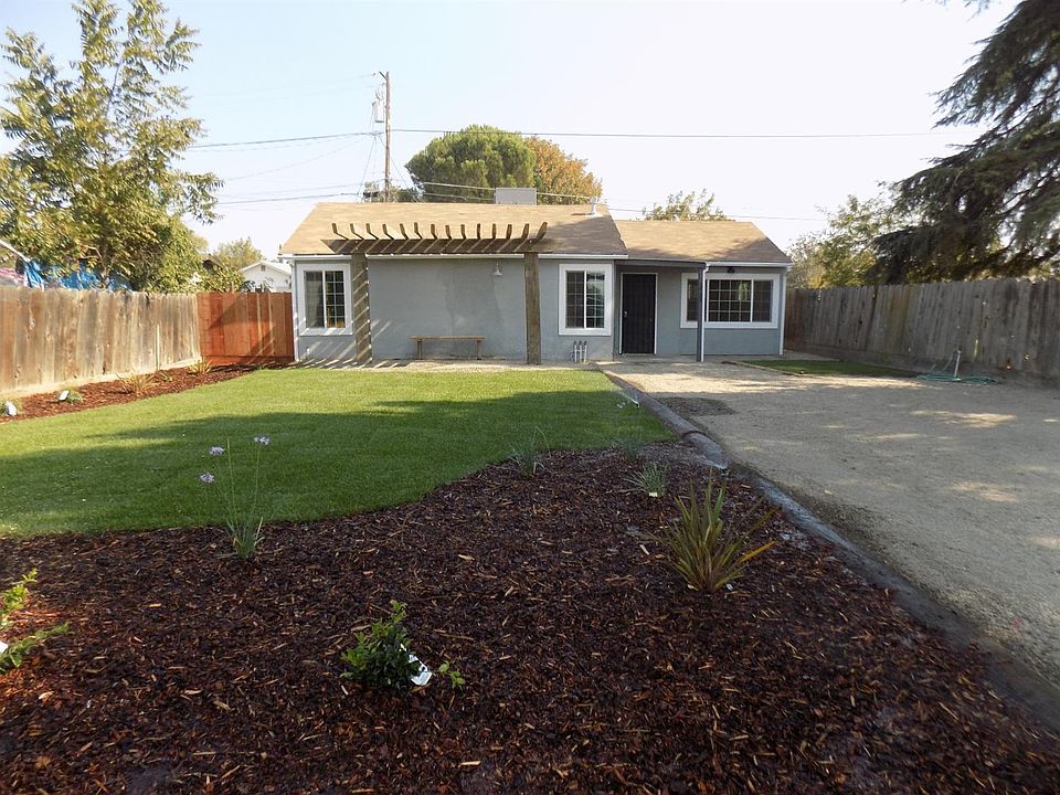 2nd image of 1733 California Ave
