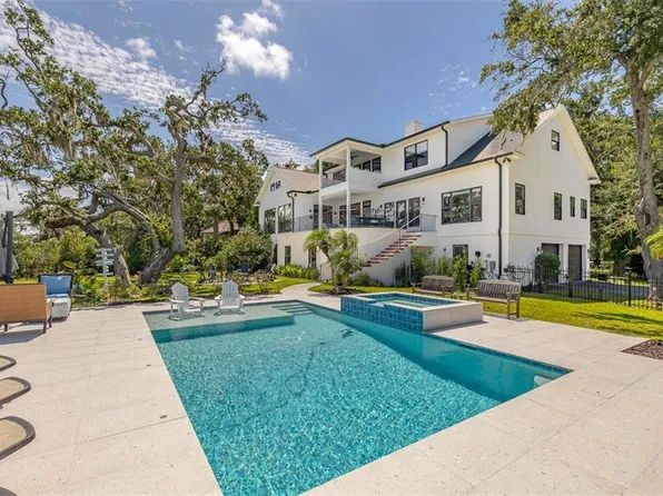 166 Hampton Point Dr, Saint Simons Island, GA 31522