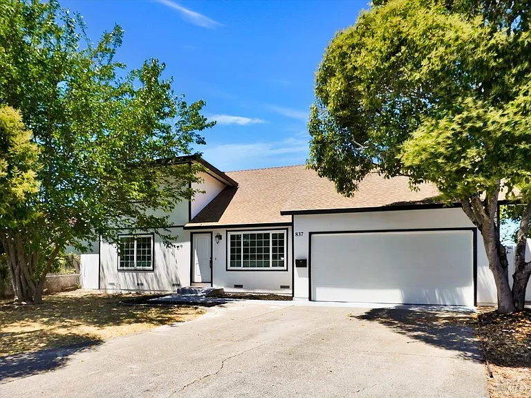837 Lightwood Ct — Photo 1