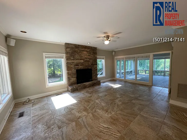 5806 Highway 5 — Photo 8