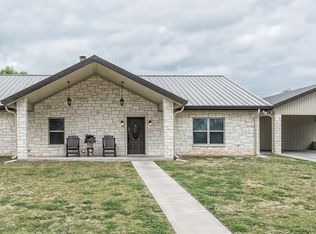 207 Whirlaway St, Groesbeck, TX 76642