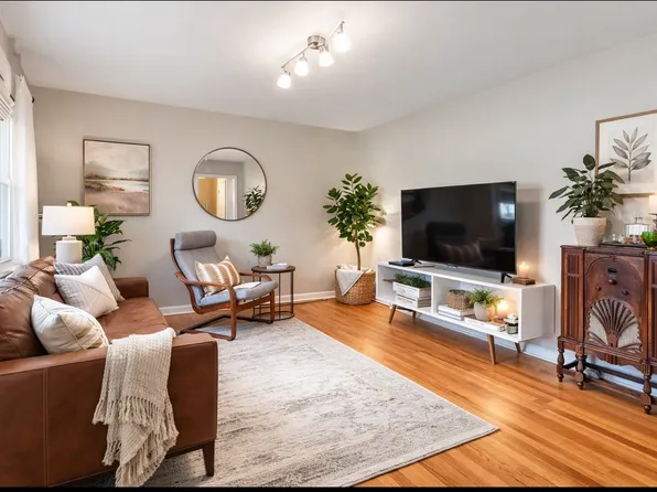 327 Dinwiddie Dr, Madison, TN 37115