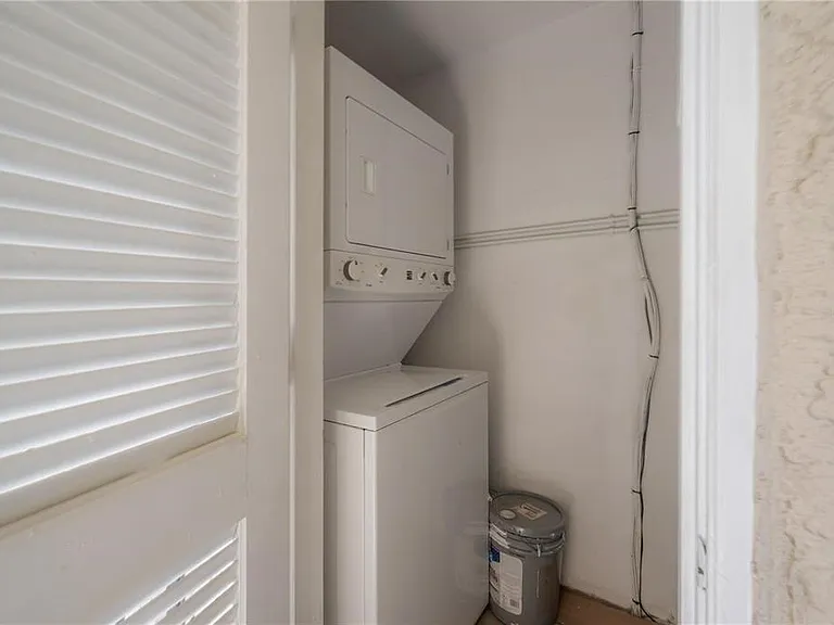 107 S Obrien St #218 — Photo 23