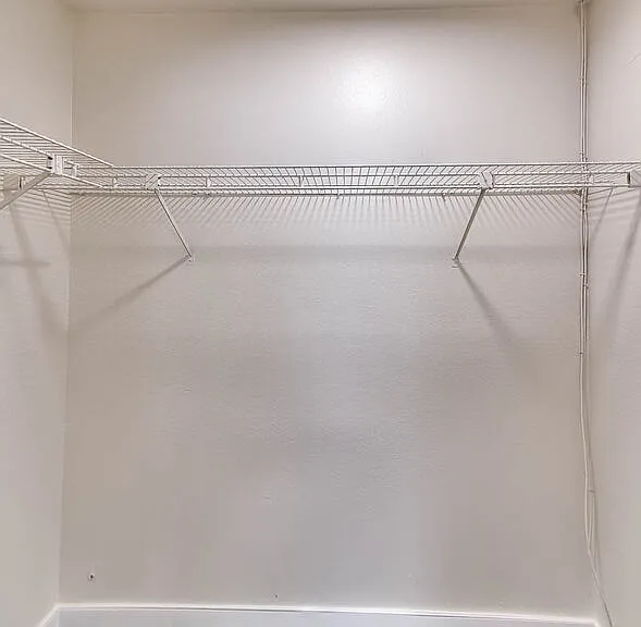 13810 Funston Ave — Photo 16