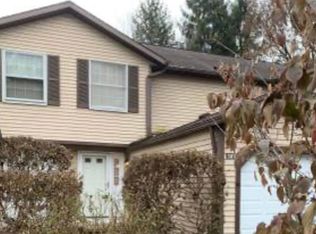 3871 Lake Run Blvd, Stow, OH 44224