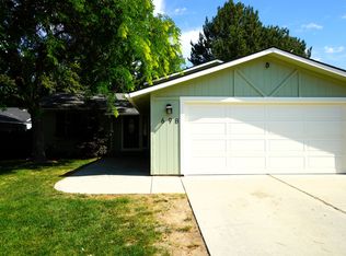 698 S Berwick Dr, Boise, ID 83706