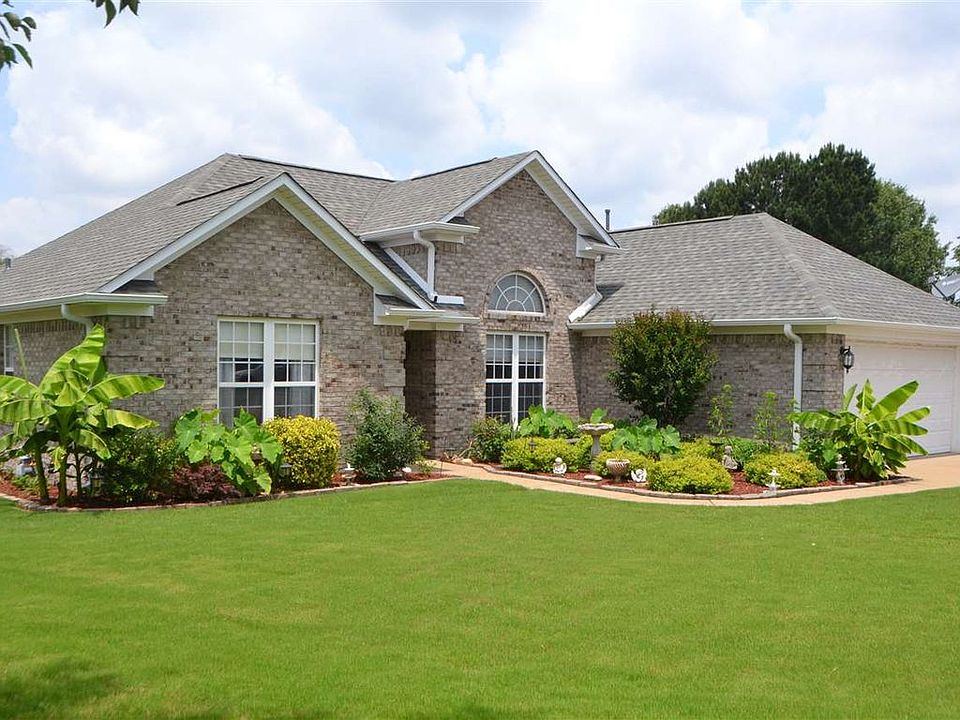 1st image of 35 Brushfield Ln