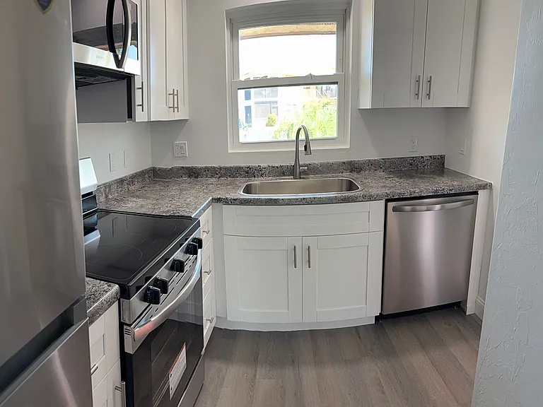 16881 Davis Rd #913 — Photo 9
